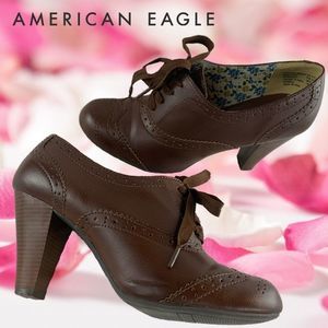 American eagle Oxford laceup shoe heels
